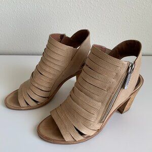 Donald J Pliner Kasia Nude Leather Caged Booties Size 6